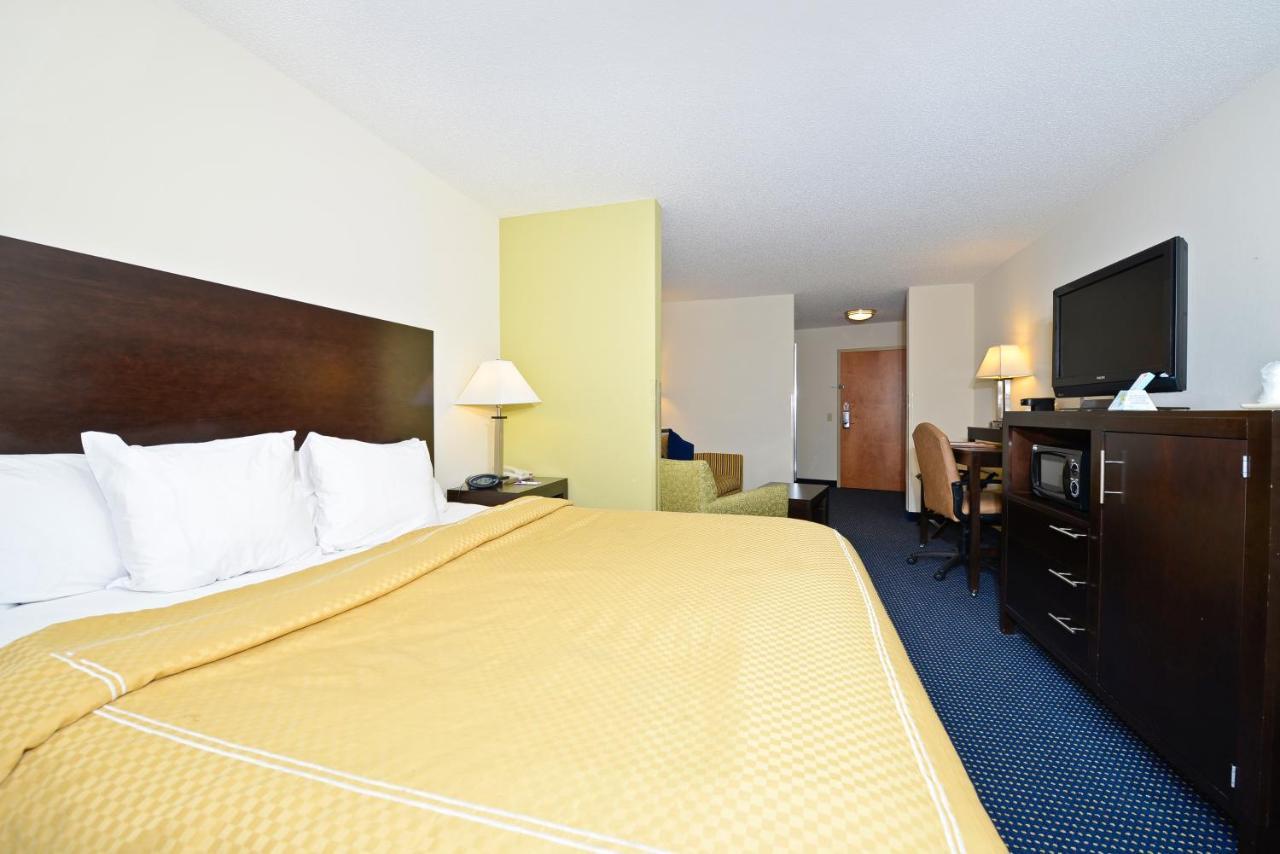 Comfort Suites Lancaster Amish Country Smoketown  Exterior foto