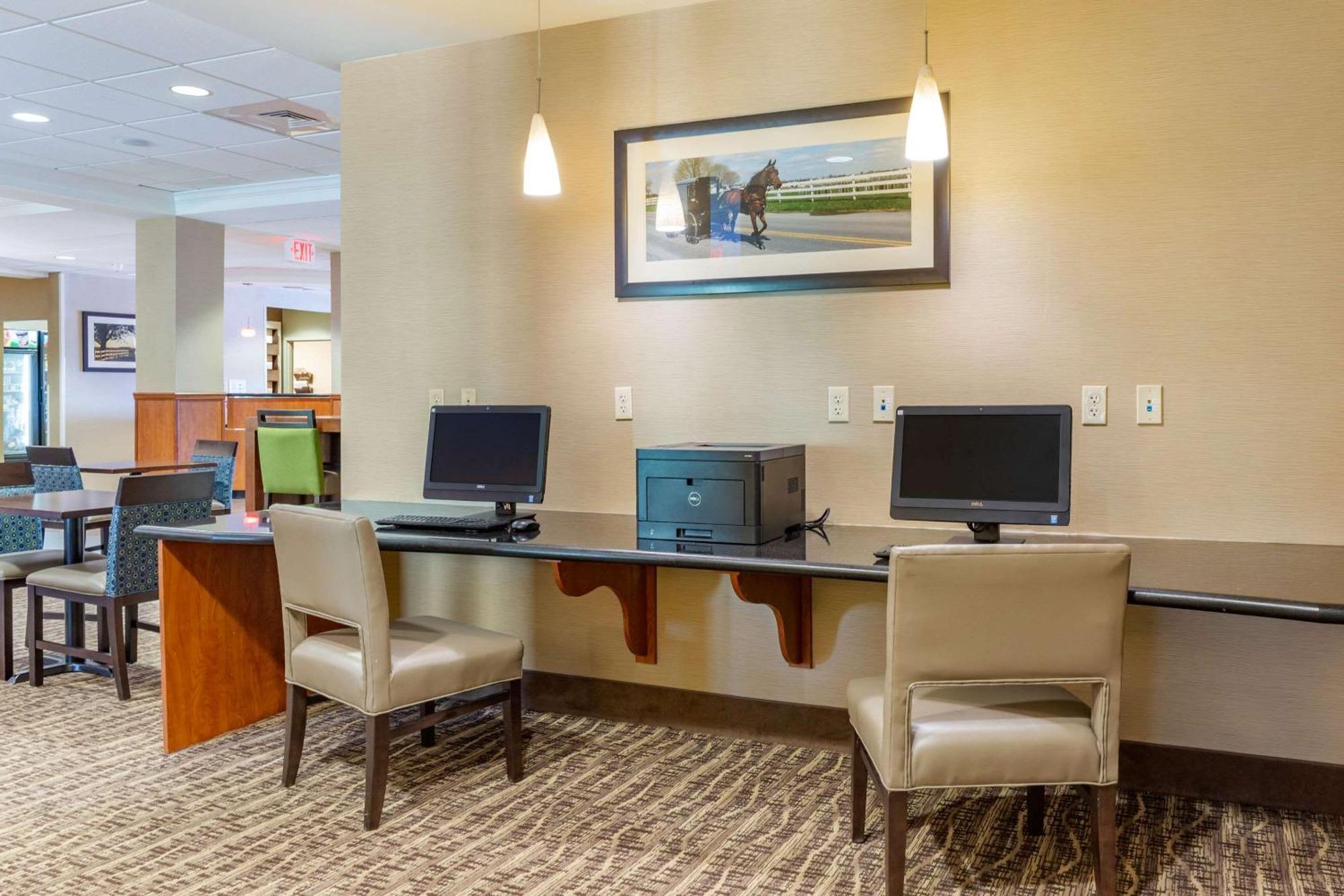 Comfort Suites Lancaster Amish Country Smoketown  Exterior foto