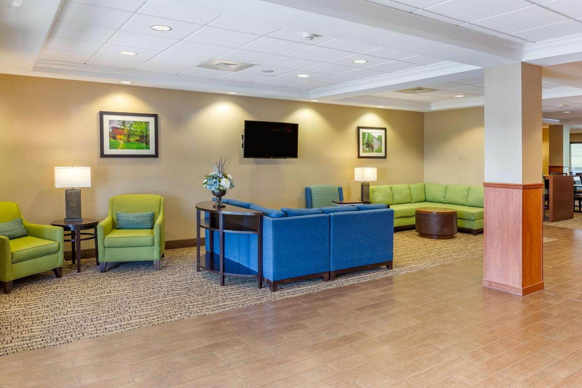 Comfort Suites Lancaster Amish Country Smoketown  Exterior foto